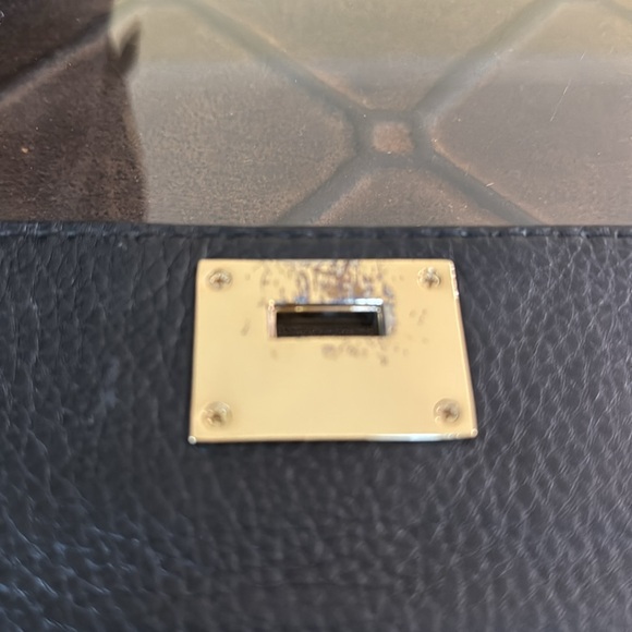 Michael Kors Hamilton Tote and Wallet set - Picture 9 of 11